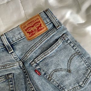 Levi’s Wedgie Skinny Jean
